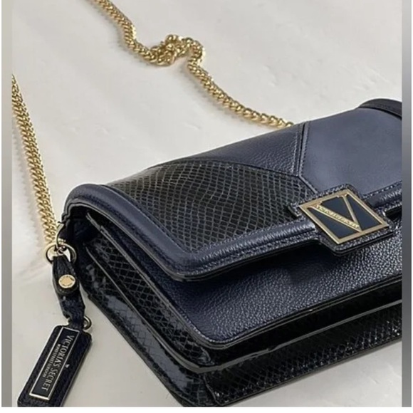 Victoria’s Secret Crossover Chain Shoulder Bag Purse Limited Edition Navy Blue - Picture 5 of 9
